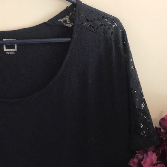Get a little lacy, in this cute navy blue tee by JCP.  Size LP - Picture 2 of 7